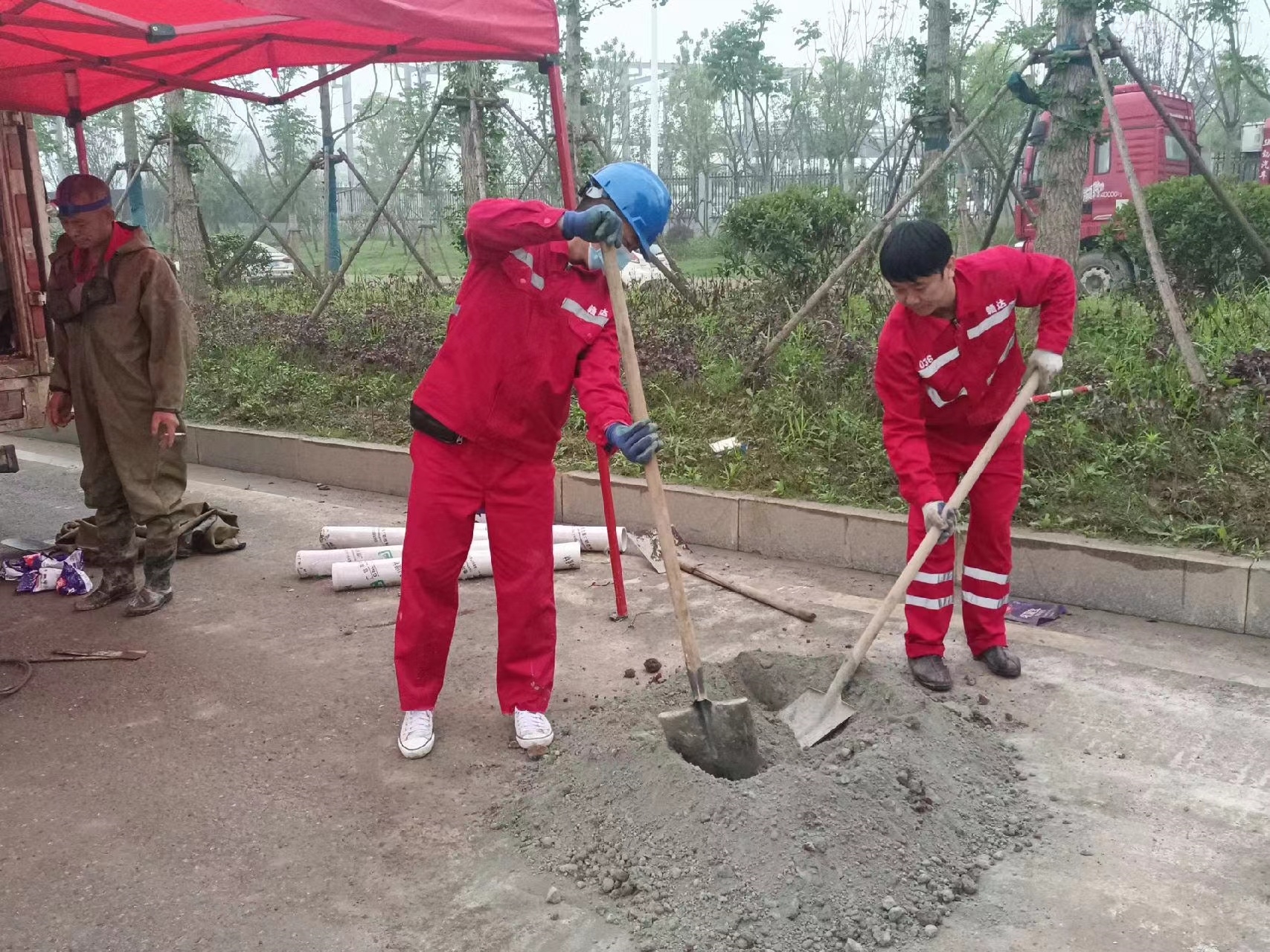 泽库管道疏通哪家好】及时进行市政管道清淤